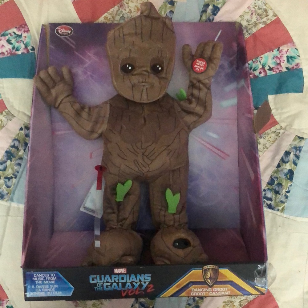 Dancing Groot